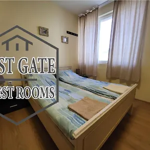  Pensión East Gate Guest